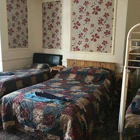 Fawlty Towers Hotel Great Yarmouth Ngoại thất bức ảnh