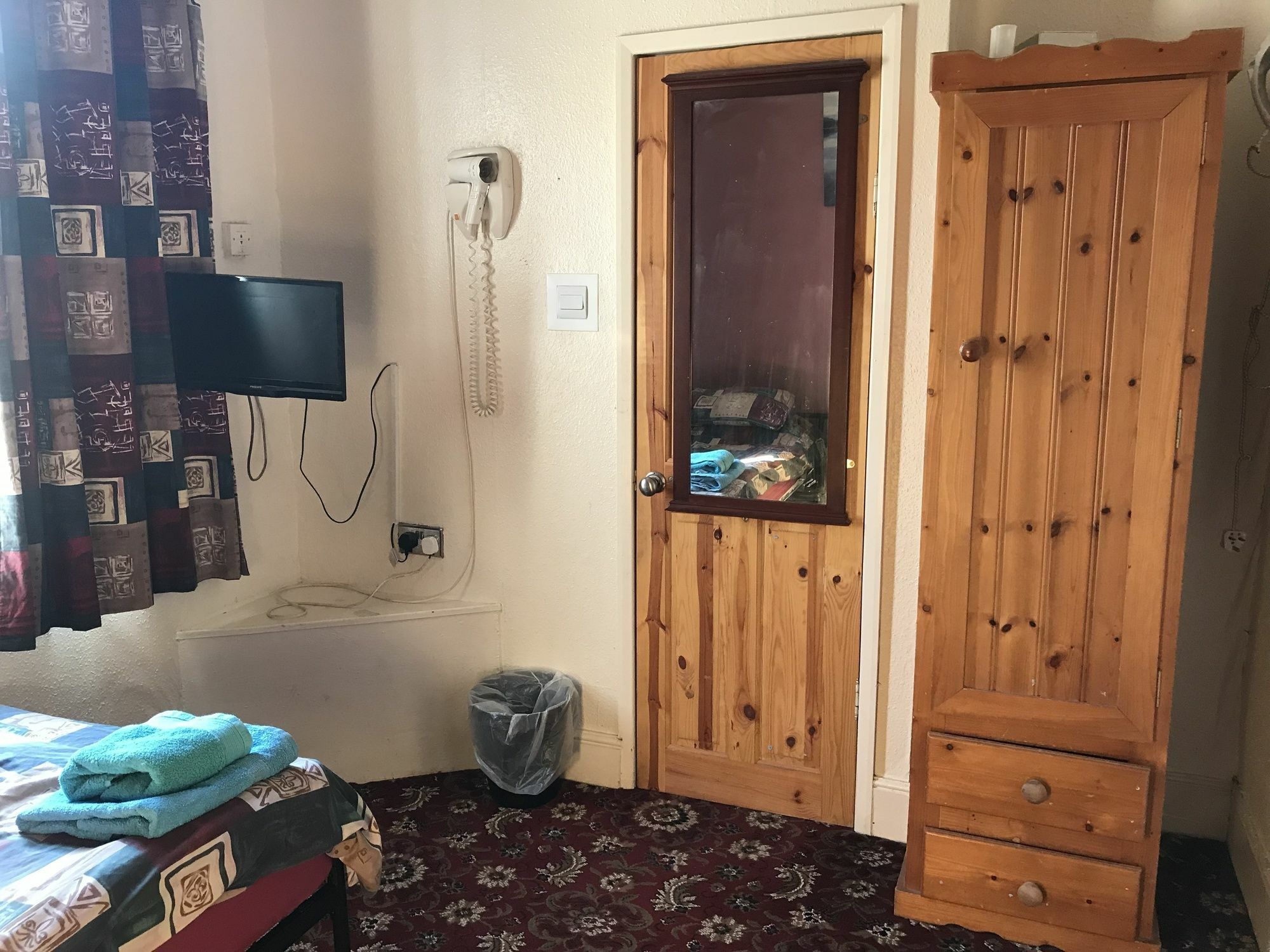 Fawlty Towers Hotel Great Yarmouth Ngoại thất bức ảnh