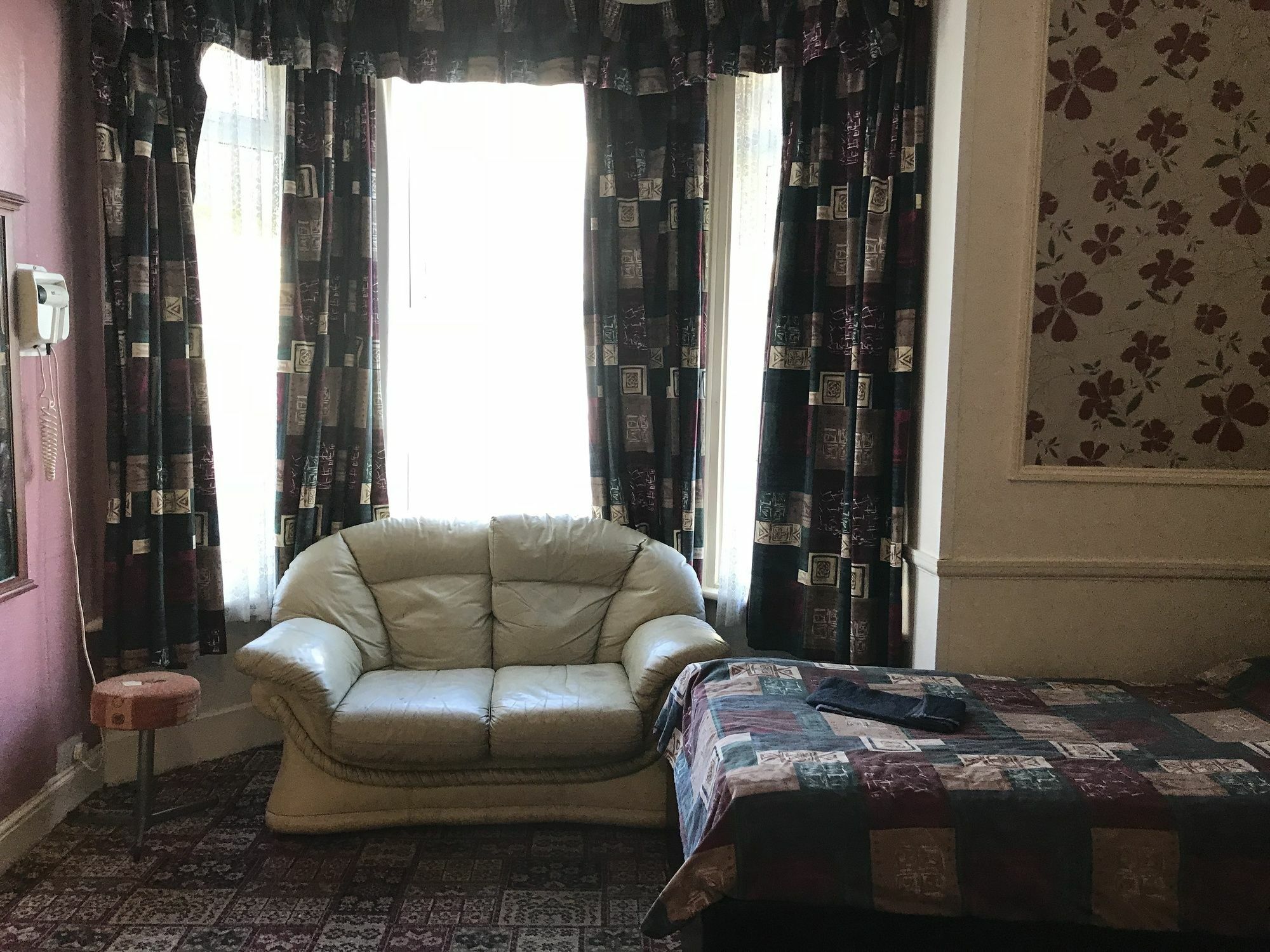 Fawlty Towers Hotel Great Yarmouth Ngoại thất bức ảnh